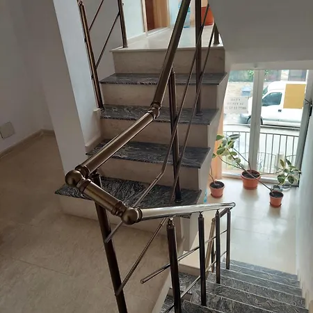 Topchievi Isles Gæstehus