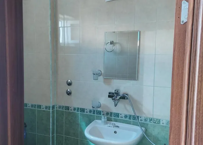 Topchievi Isles Pensión *